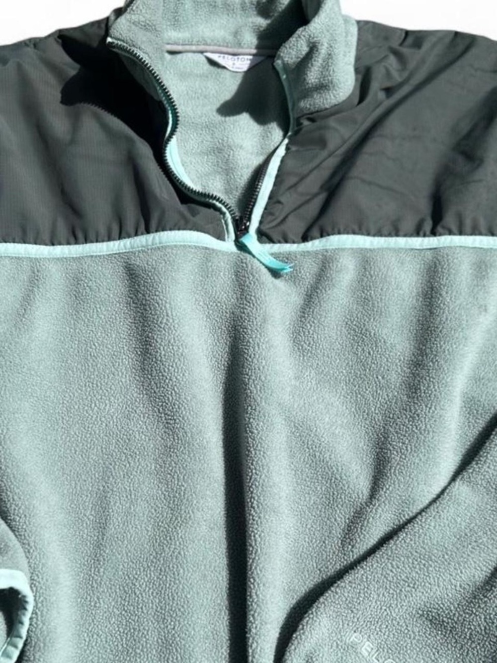 Peloton Women’s Small Sage Green Fleece Quarter Zip Pullover Colorblock